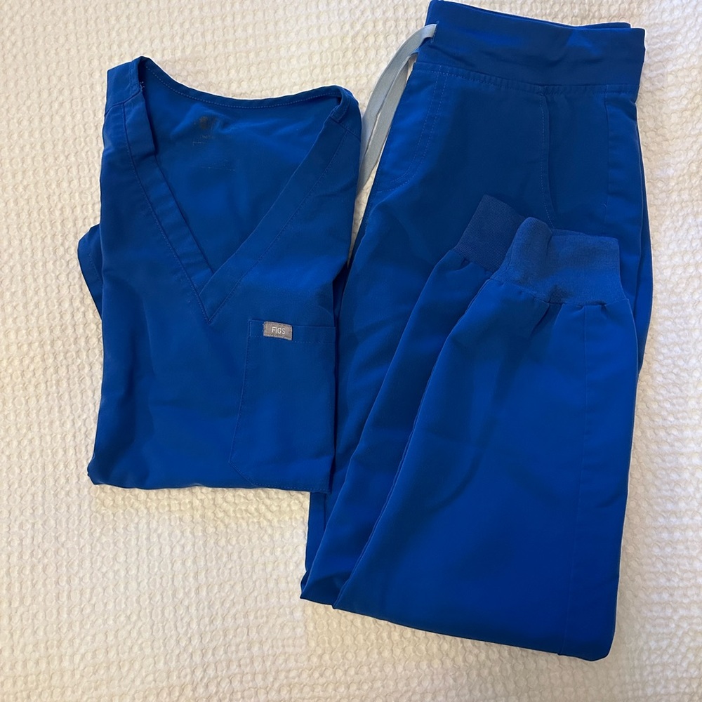Figs Jogger Set in Royal Blue